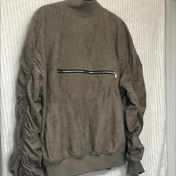 Tan Bomber Jacket with Minimalist Design - Picture 7 of 8